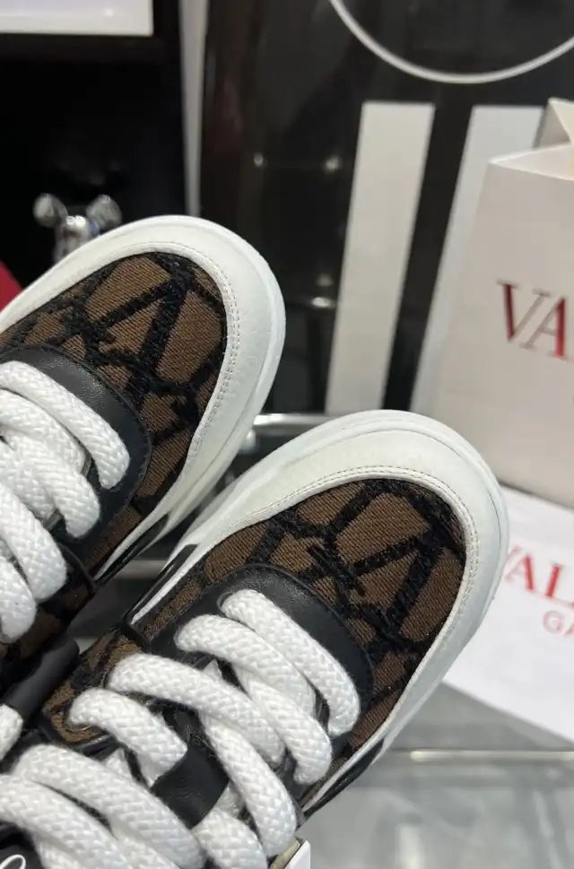 hype Valentino Casual Shoes