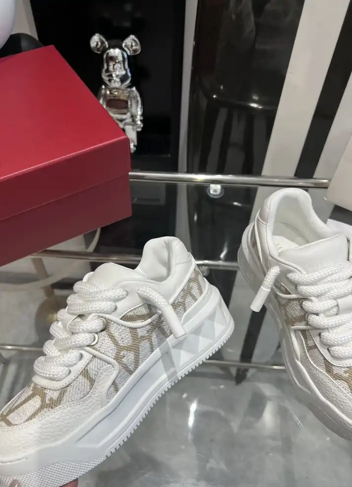 hype Valentino Casual Shoes