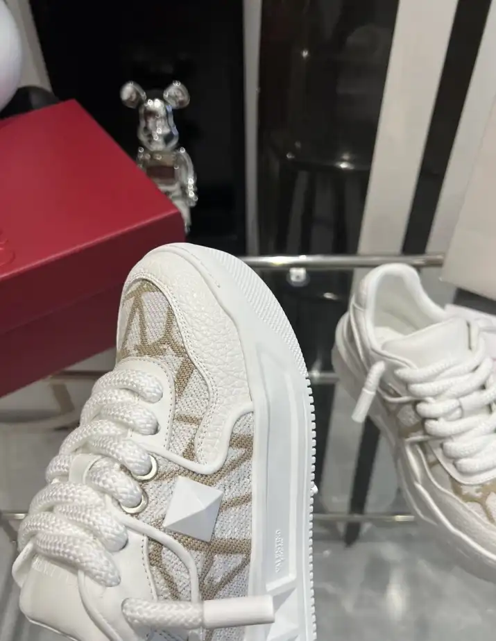 hype Valentino Casual Shoes