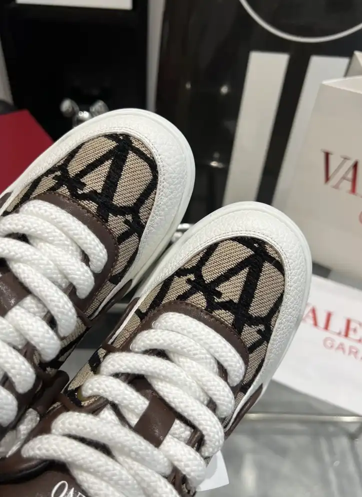 hype Valentino Casual Shoes