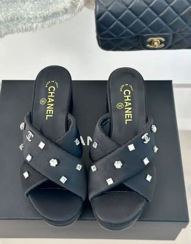 hype Chanel Slippers