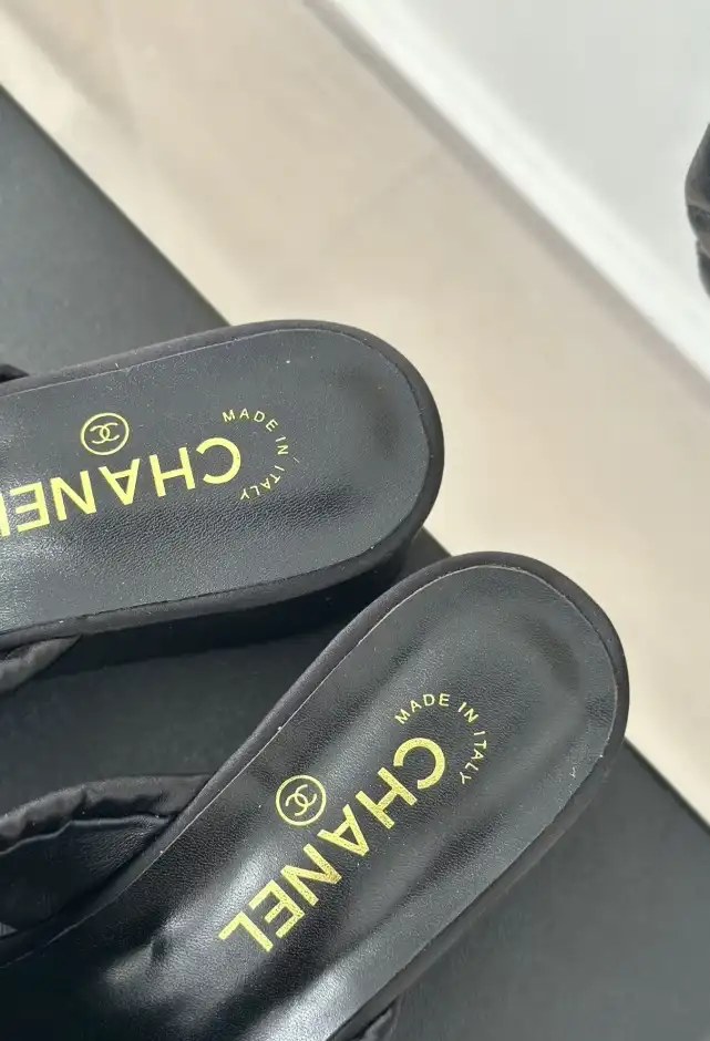 hype Chanel Slippers