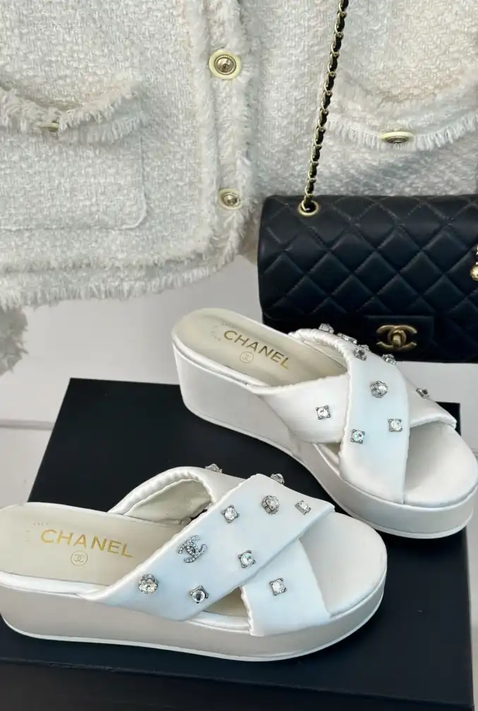 hype Chanel Slippers