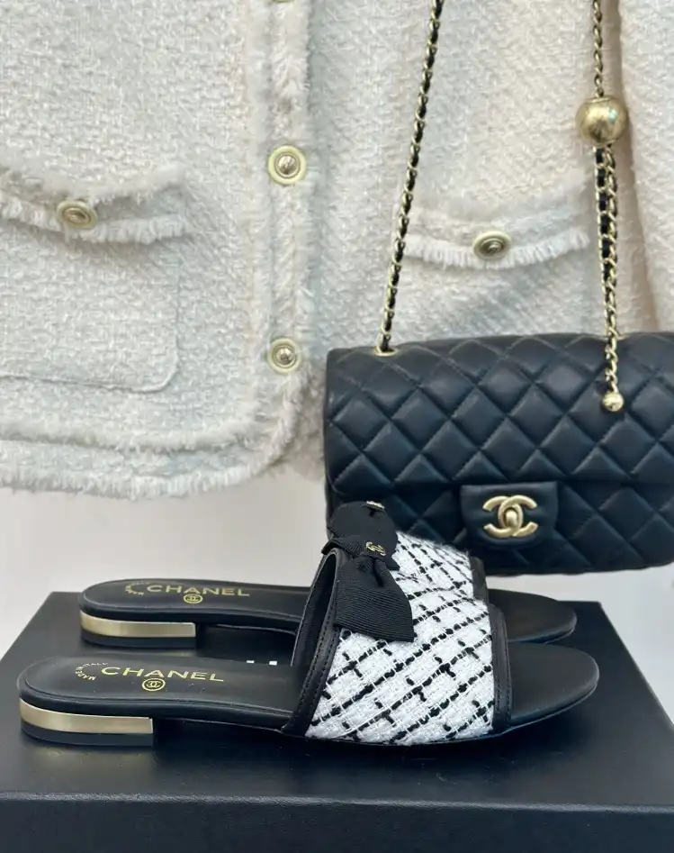 hype Chanel Slippers