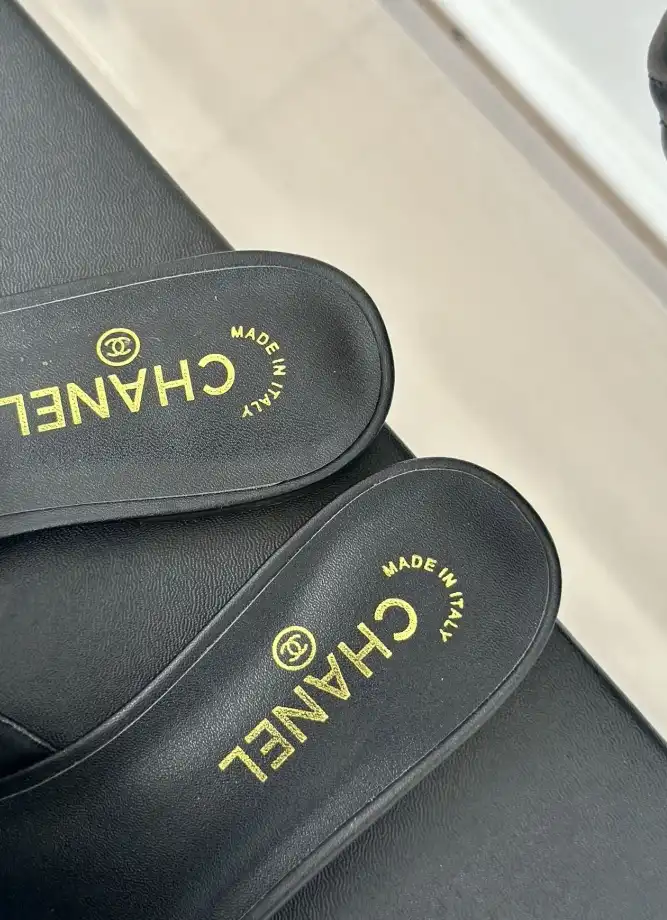 hype Chanel Slippers