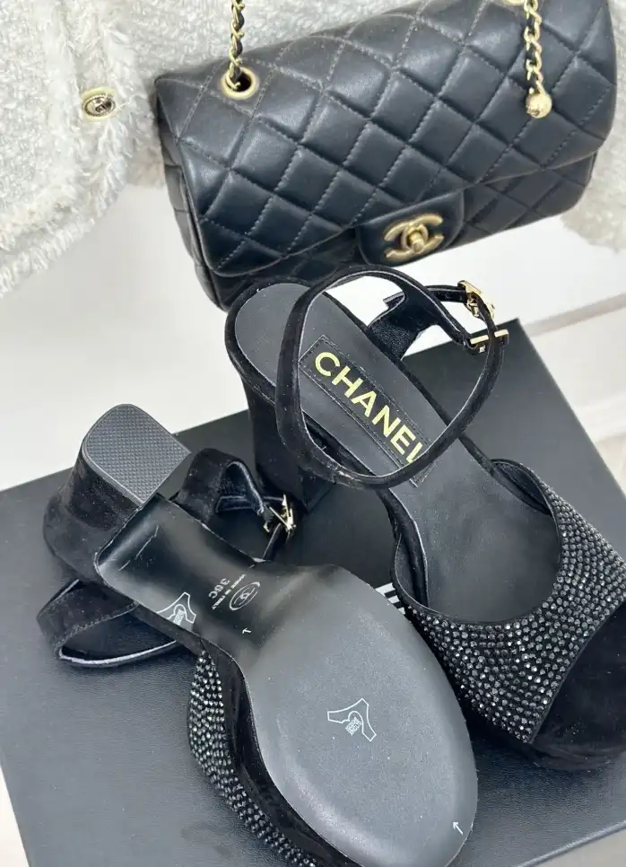 hype Chanel High Heels