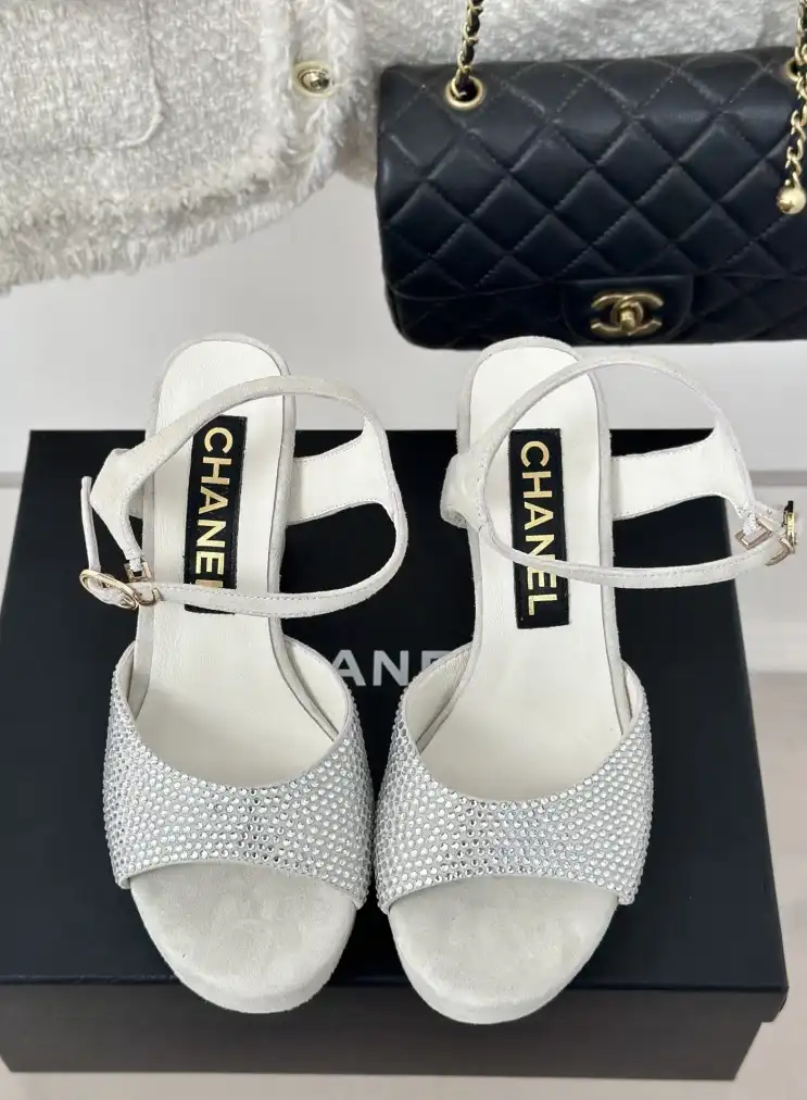 hype Chanel High Heels