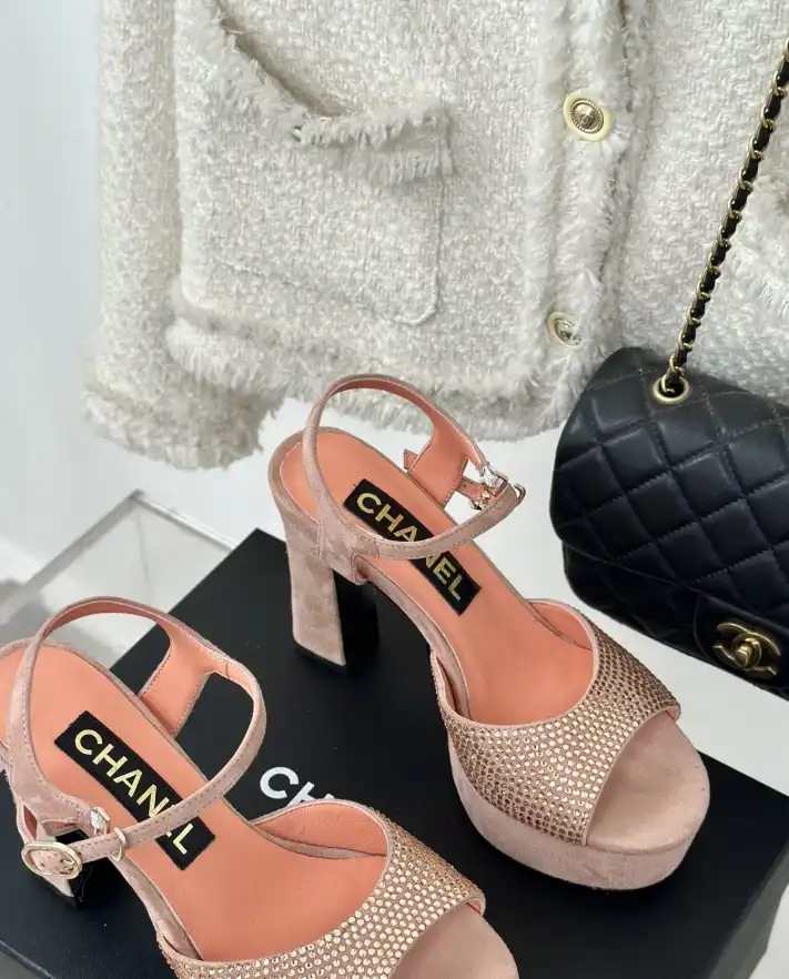 hype Chanel High Heels