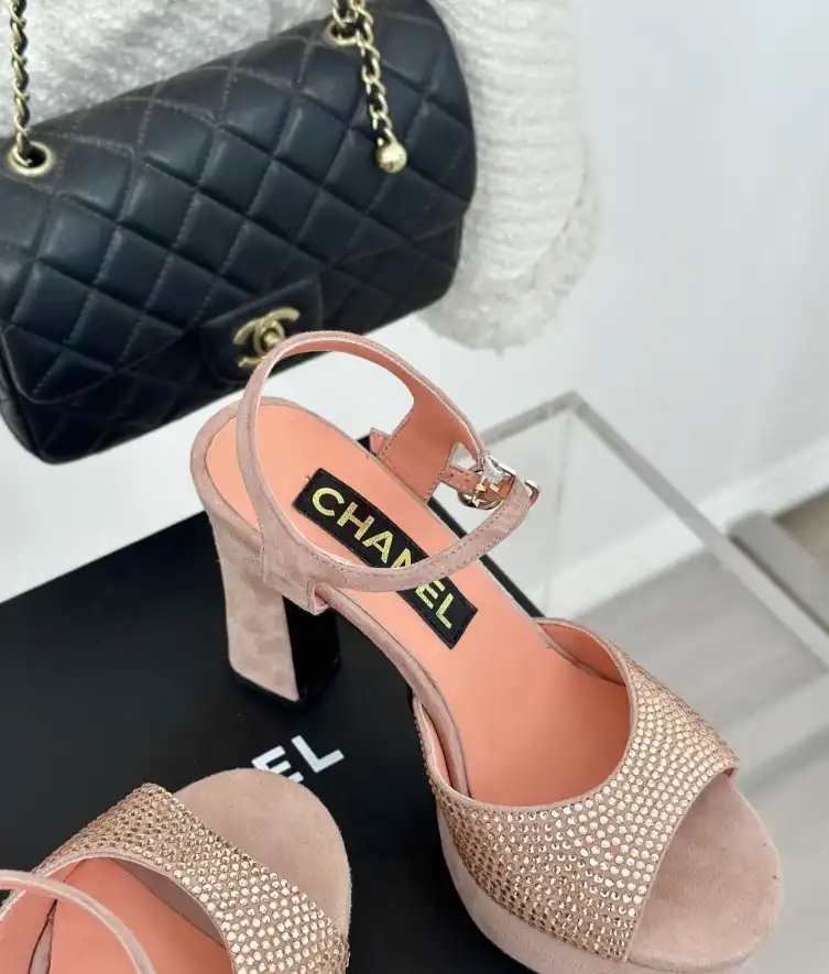 hype Chanel High Heels