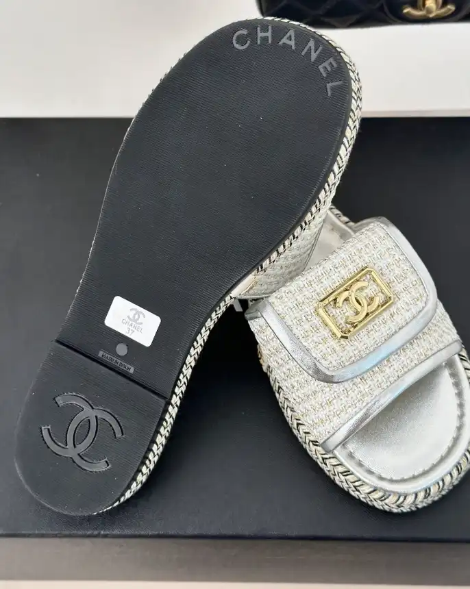 hype Chanel Slippers