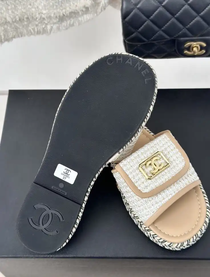 hype Chanel Slippers