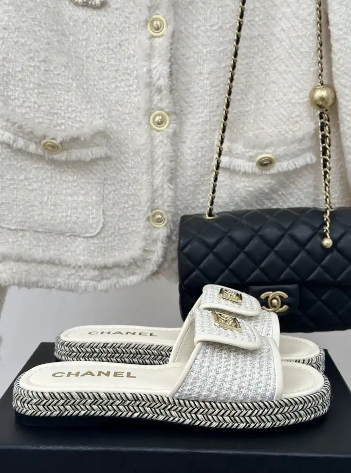 hype Chanel Slippers