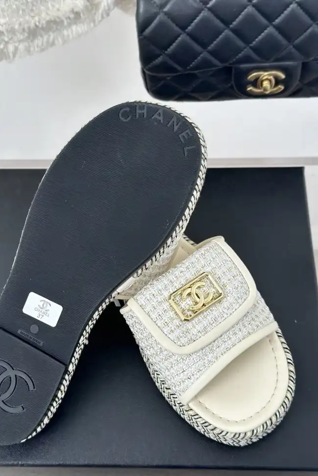 hype Chanel Slippers