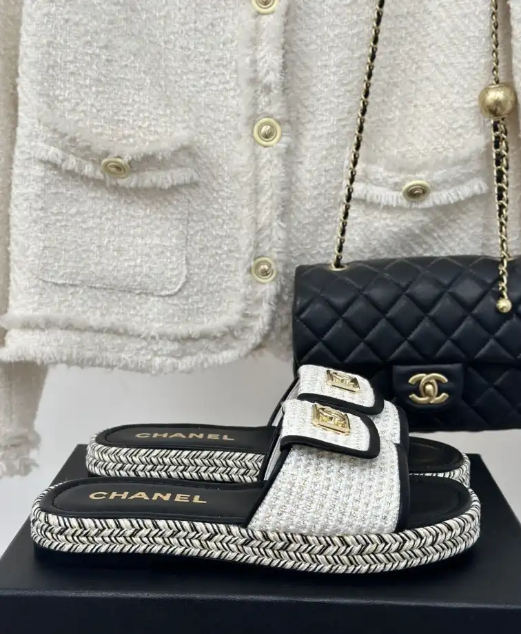 hype Chanel Slippers