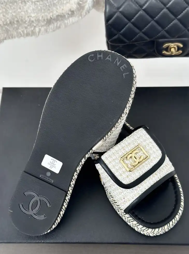 hype Chanel Slippers