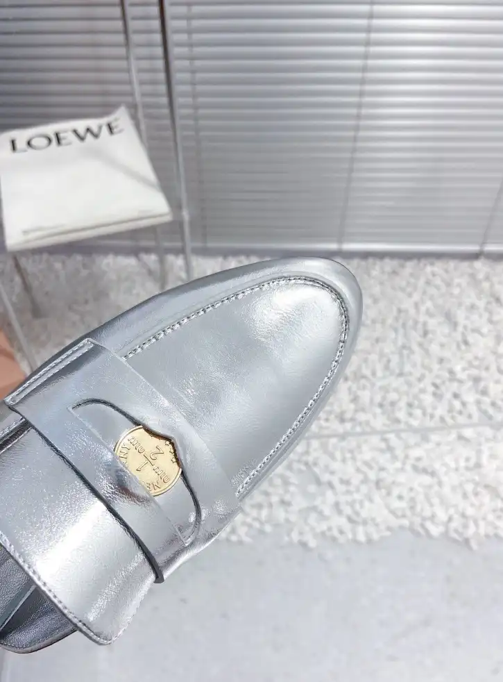 hype Miu Miu Slippers