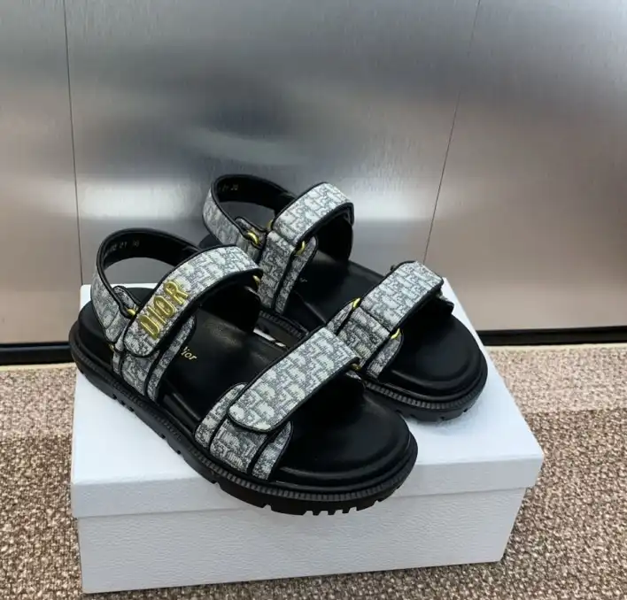 hype Christian Dior Sandals