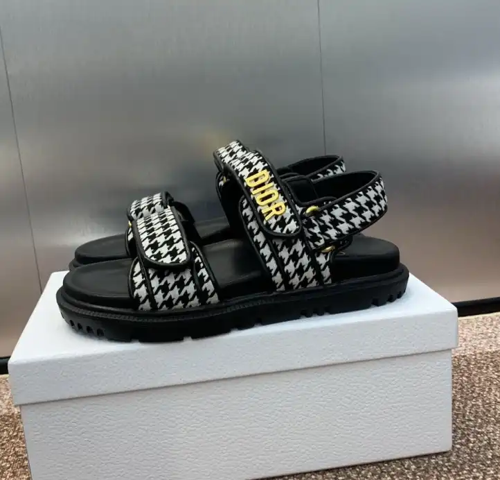 hype Christian Dior Sandals