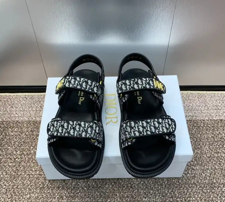 hype Christian Dior Sandals