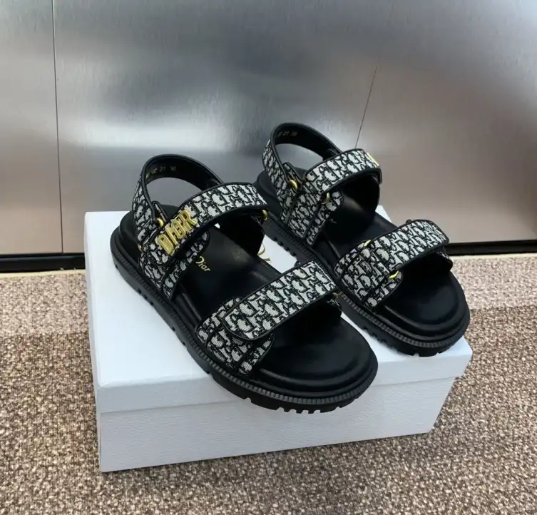 hype Christian Dior Sandals