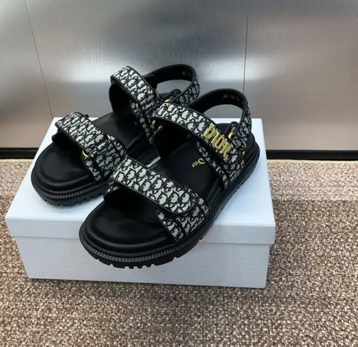 hype Christian Dior Sandals