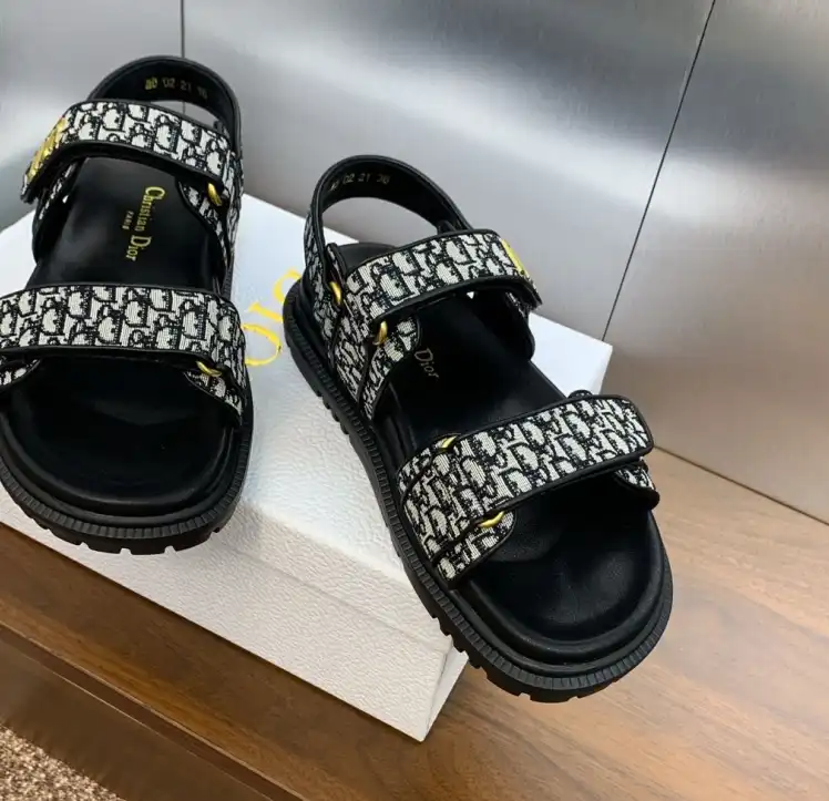 hype Christian Dior Sandals