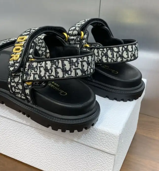 hype Christian Dior Sandals