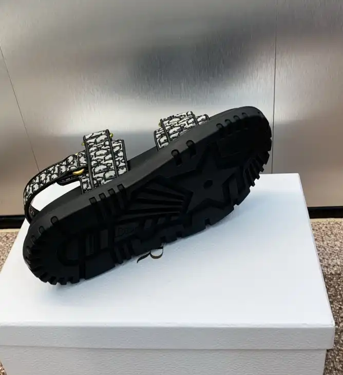 hype Christian Dior Sandals