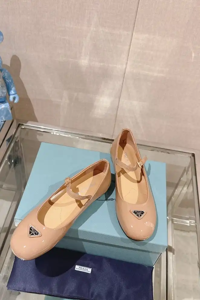 hype Prada flat shoes