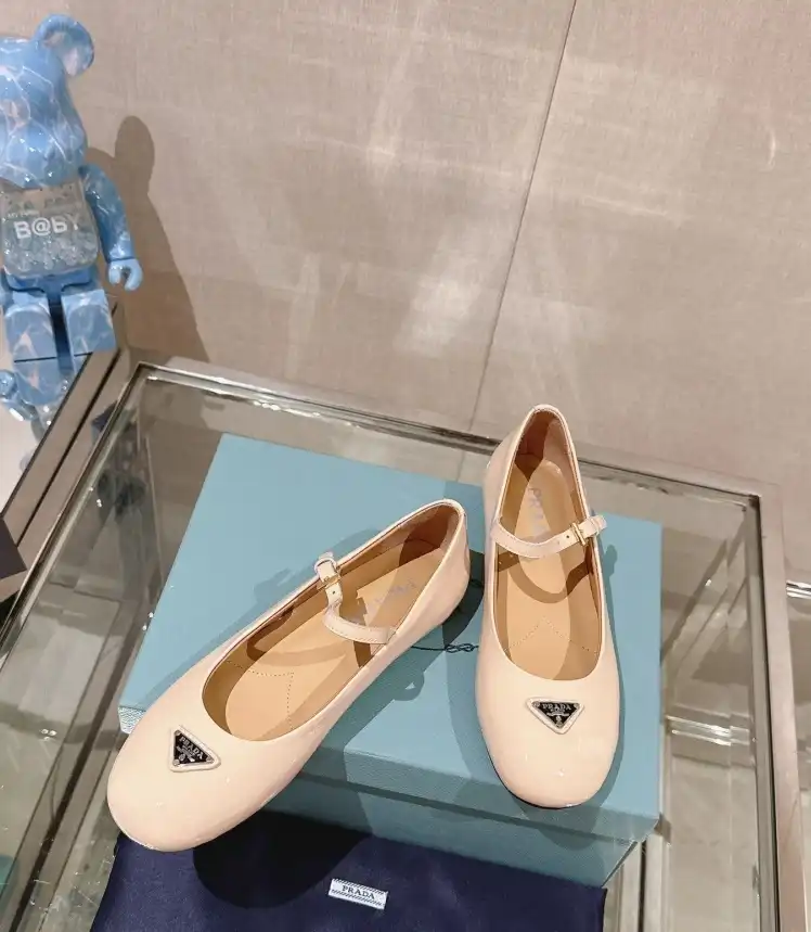 hype Prada flat shoes