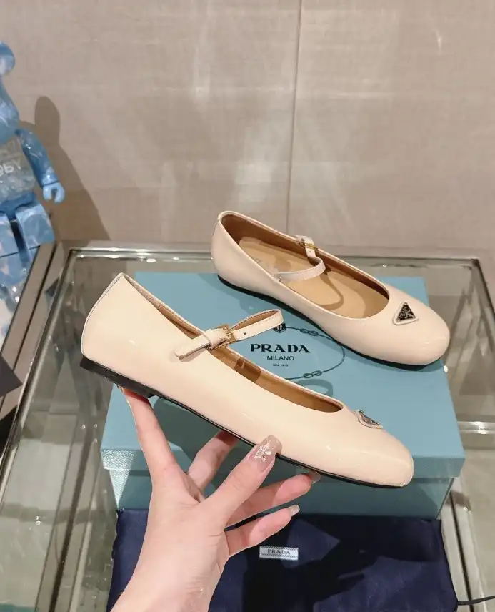 hype Prada flat shoes