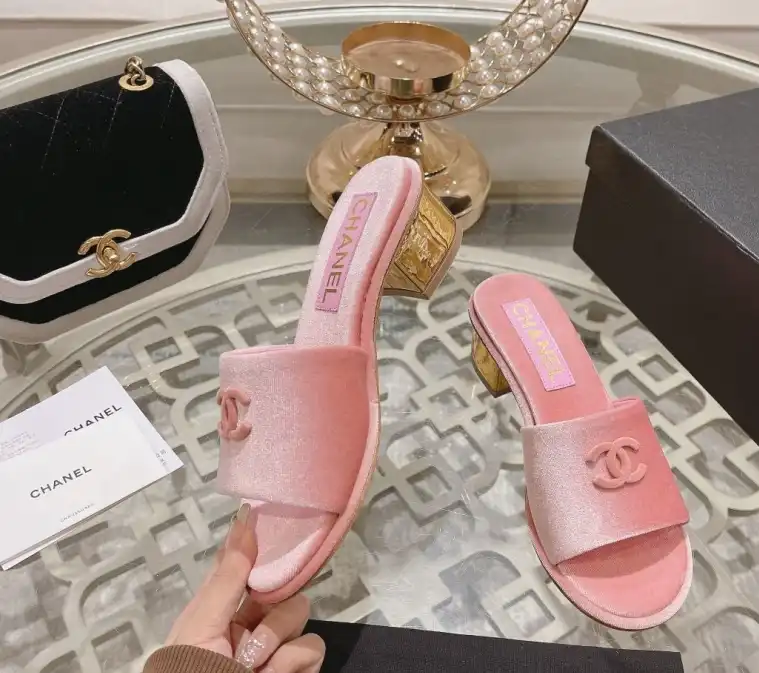 hype Chanel Slippers