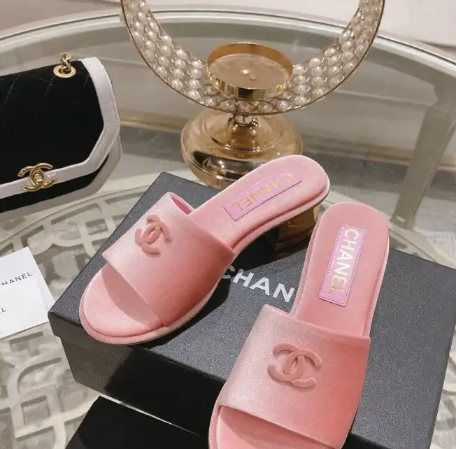 hype Chanel Slippers