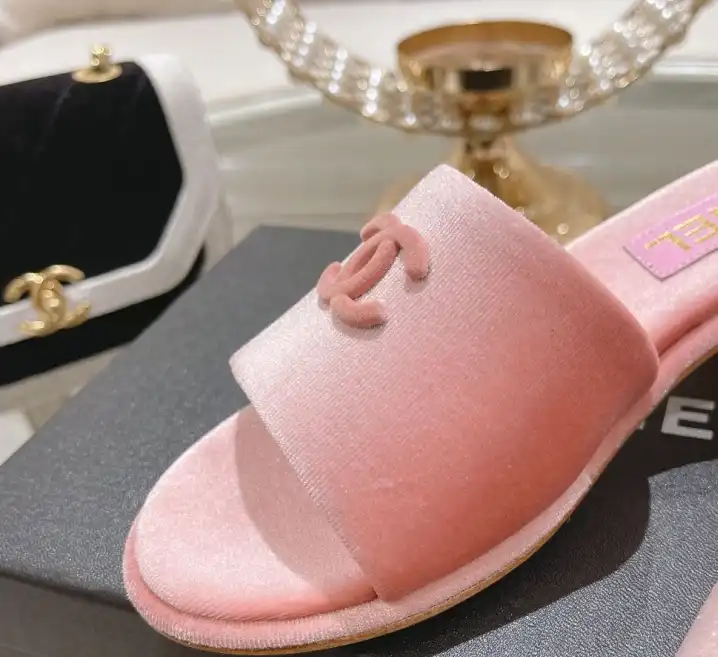 hype Chanel Slippers