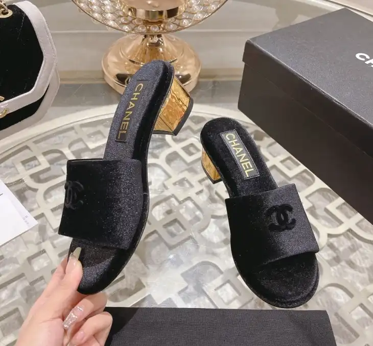 hype Chanel Slippers