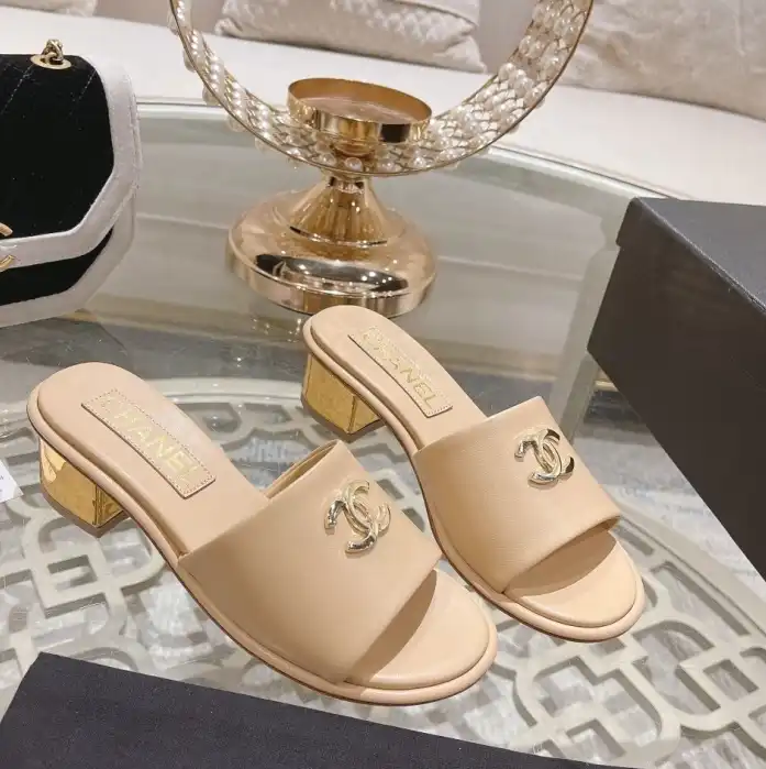 hype Chanel Slippers