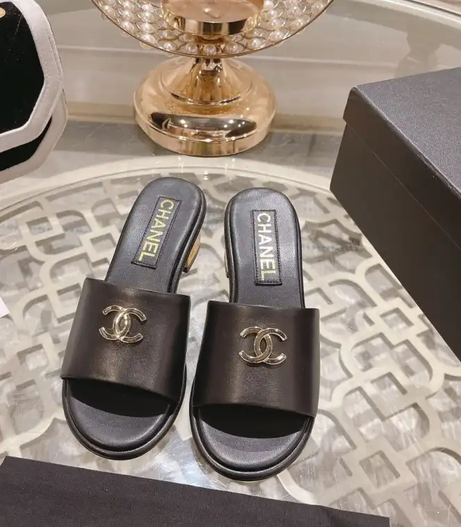 hype Chanel Slippers