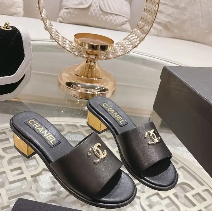 hype Chanel Slippers