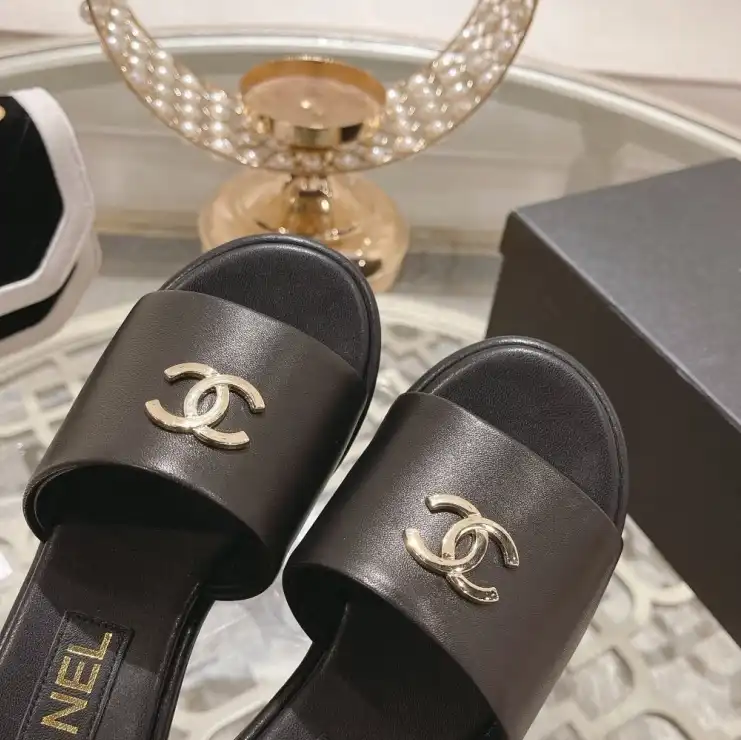 hype Chanel Slippers