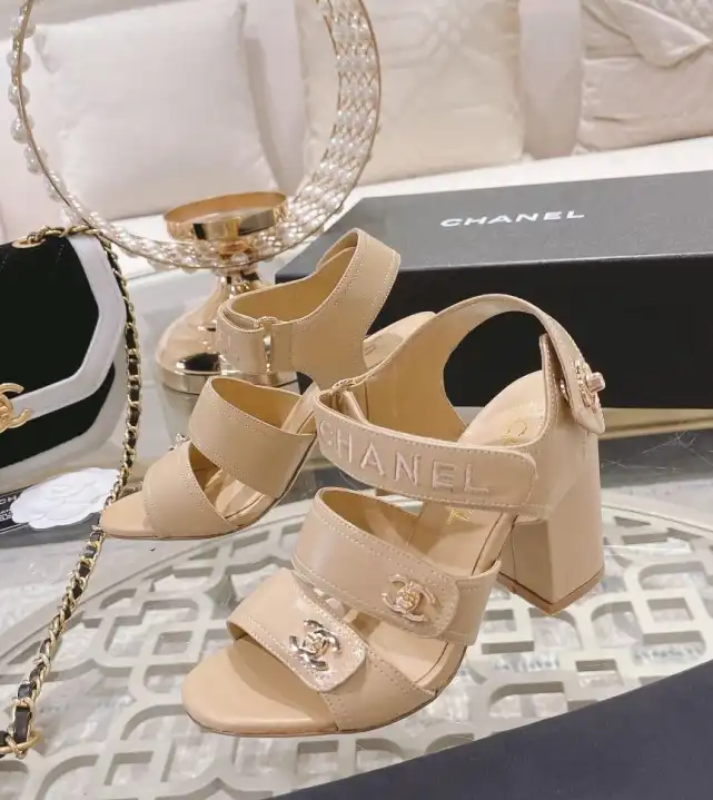 hype Chanel High Heels