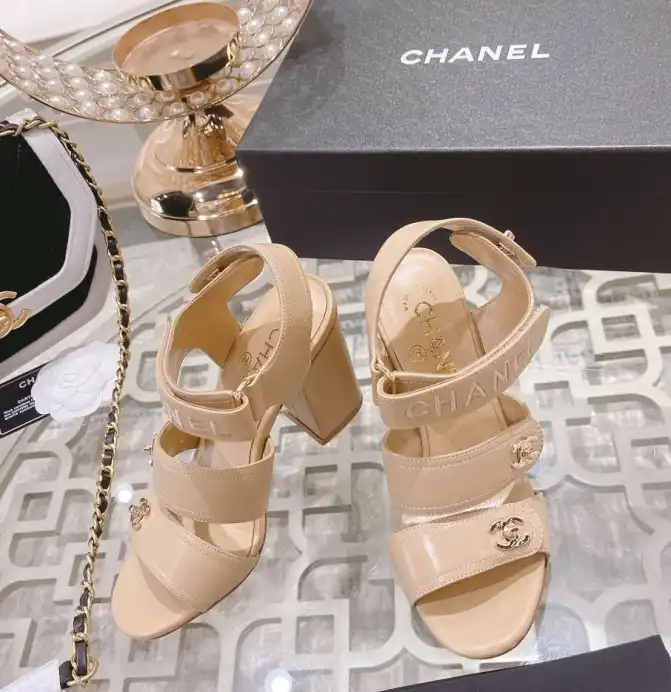 hype Chanel High Heels