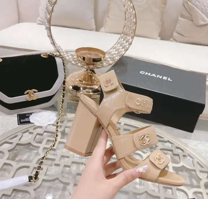 hype Chanel High Heels