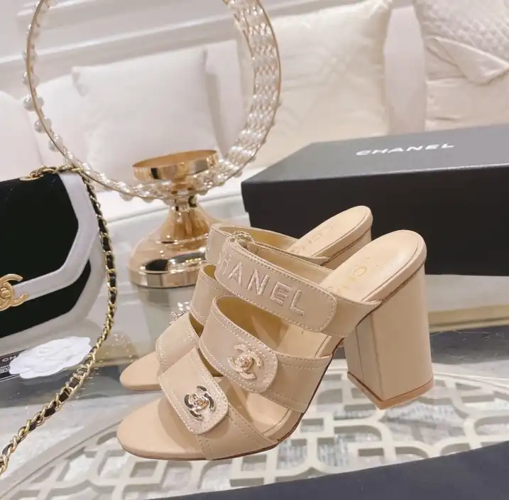 hype Chanel High Heels