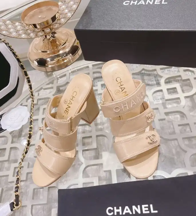 hype Chanel High Heels