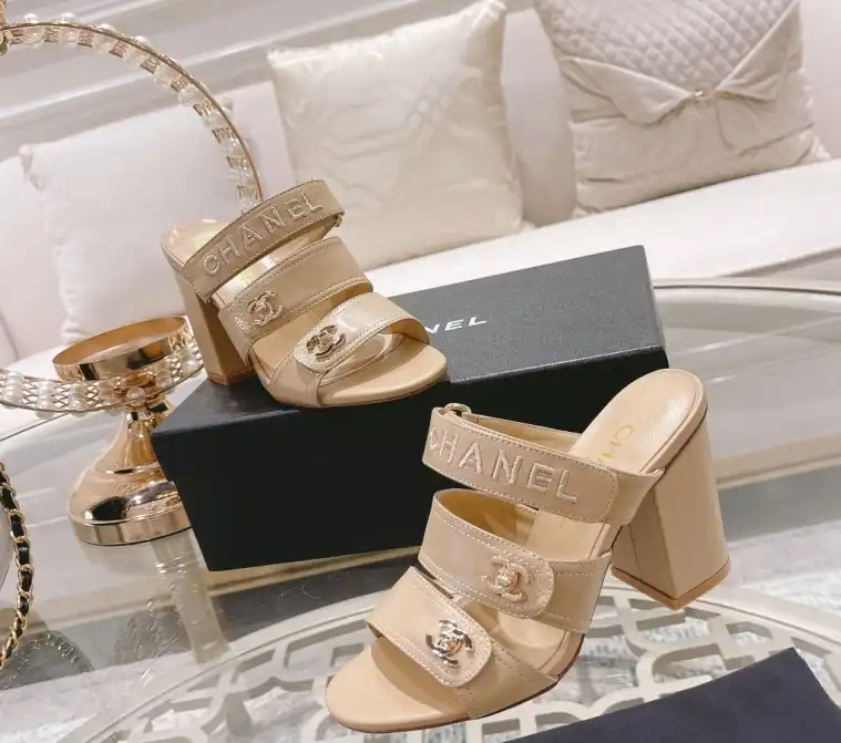 hype Chanel High Heels