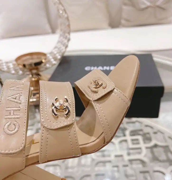 hype Chanel High Heels