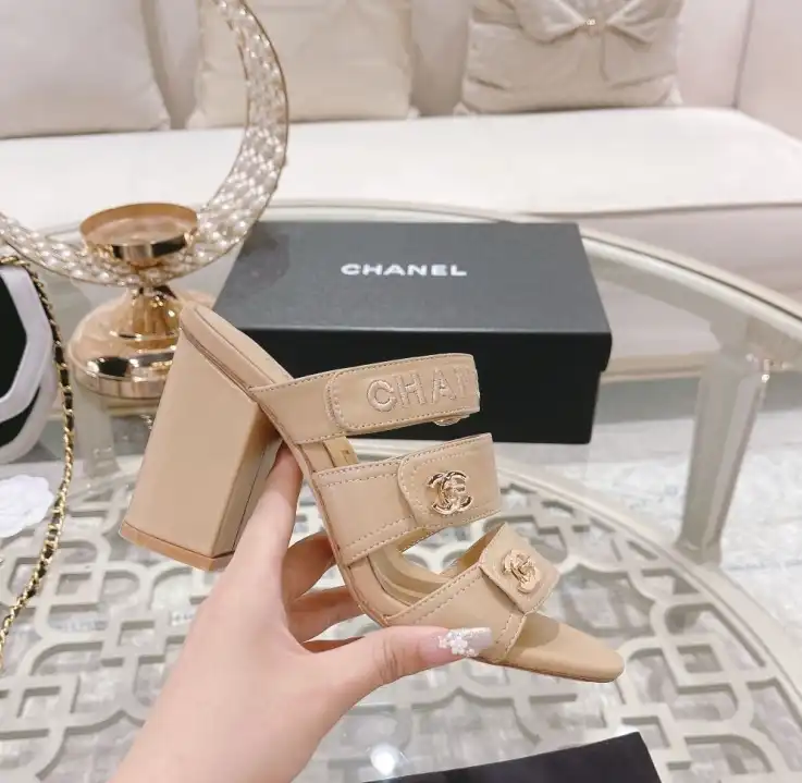 hype Chanel High Heels