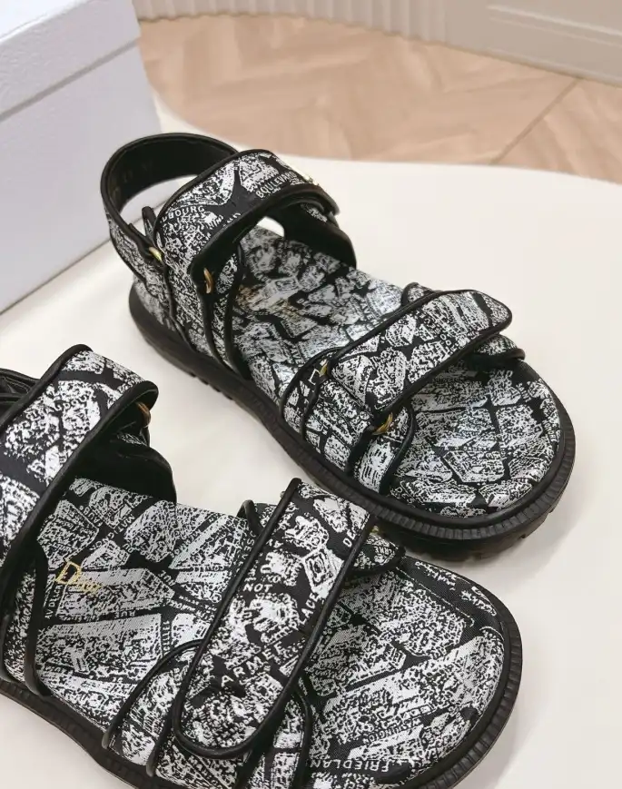 hype Christian Dior Sandals