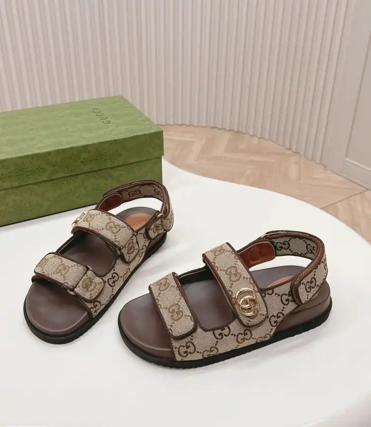 hype Gucci Sandals