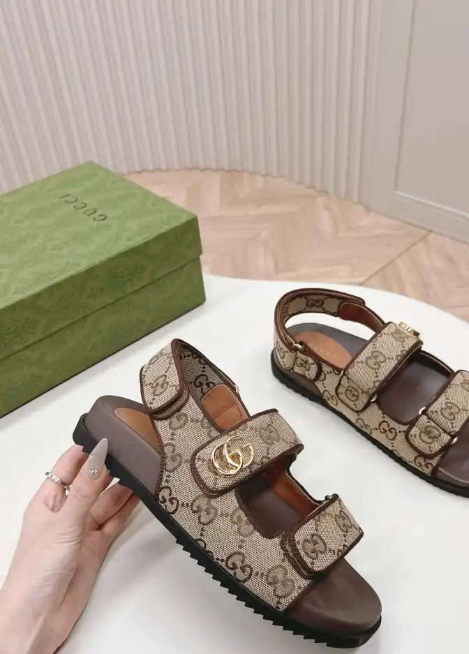 hype Gucci Sandals